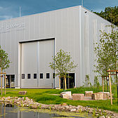 Schreiber Stahlbau baut kubistische Stahlbauhalle für TFC in Essen 