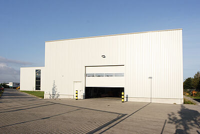 Neubau einer Produktionshalle in Monheim von Schreiber Stahlbau
