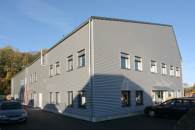 Neubau einer Lagerhalle mit Büro in Wipperfürth für den Energieversorger BEW von Schreiber Stahlbau