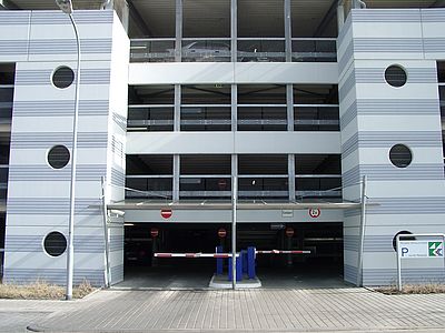 Stahlbetonfertigteilfassade eines Parkhauses von Schreiber Stahlbau in Kaiserslautern