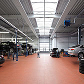 Neubau einer Autowerkstatt in Neuss für die Firma CN Autotechnik von Schreiber Stahlbau