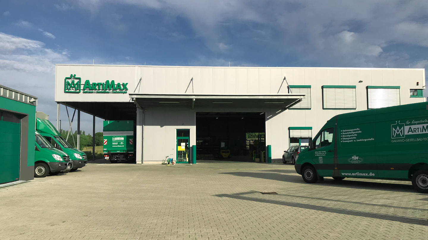 Produktionshalle mit Büroeinbau für Artimax von Schreiber Stahlbau
