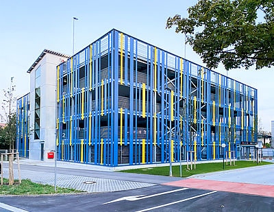 DRV Speyer Mitarbeiter Parkhaus von Schreiber Stahlbau mit 10 Halbgeschossen