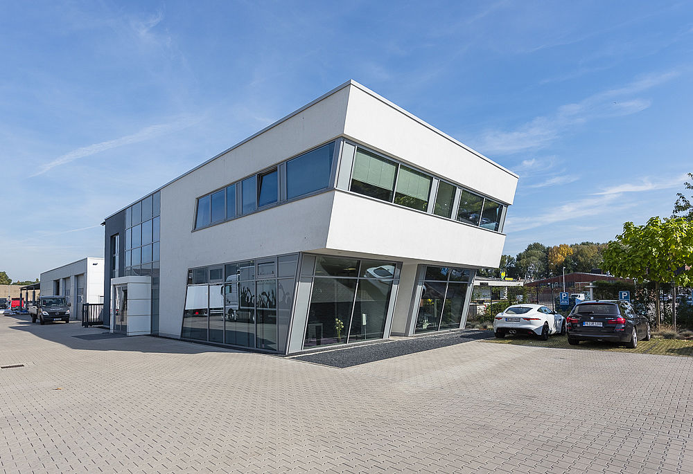 Büroneubau mit Werkstatthalle in Hilden von Schreiber Stahlbau