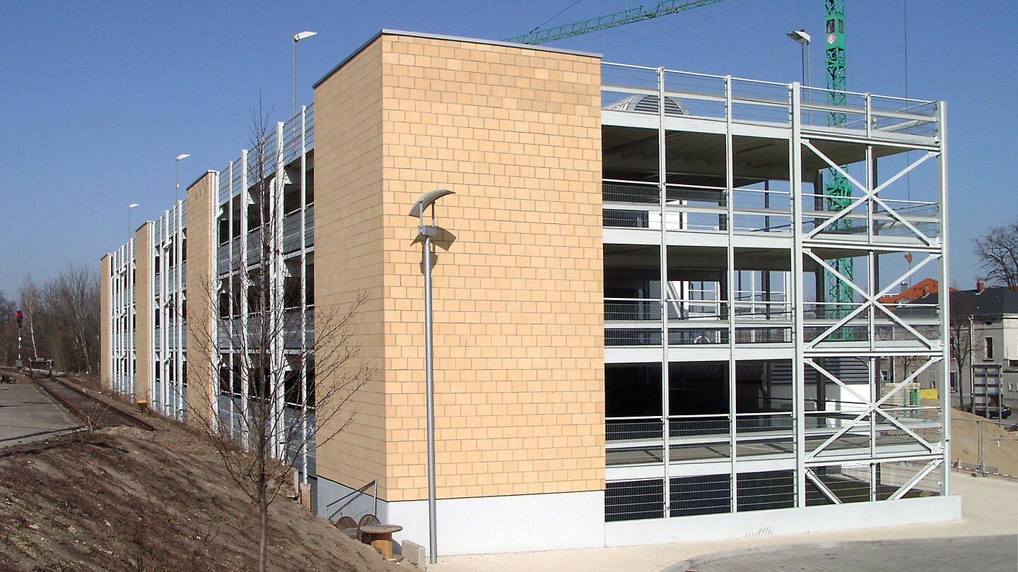 Neubau Parkhaus Speyer des Parkhausbau Herstellers Schreiber Stahlbau