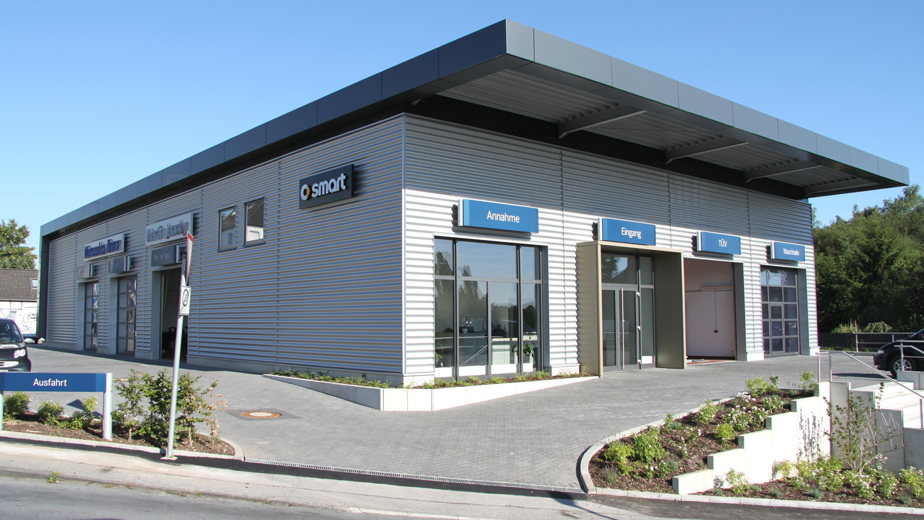 Neubau Mercedes Werkstatt Jacoby in Hilden von Schreiber Stahlbau
