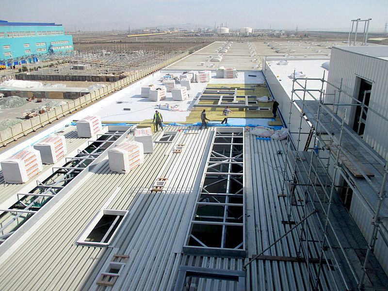 Hallenbau in Systembauweise von Schreiber Stahlbau bei einem Bauobjekt in Baku
